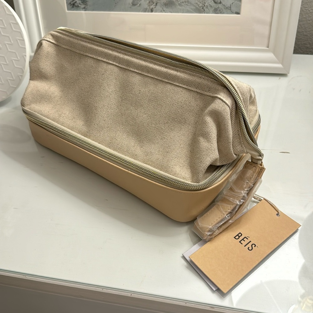 Beis The Dopp Kit in Beige NWT